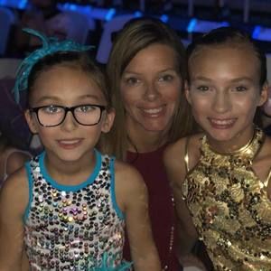 Meet your Posher, Crystal